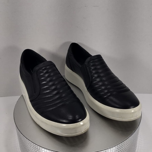 Ecco Black Slip-On Men\'s Shoes size 41/10.5 pre owned good condition main image 15